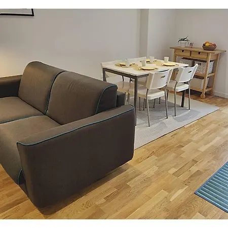 Blu, Nuovo Bicamere Climatizzato Parcheggio Apartament Trydent